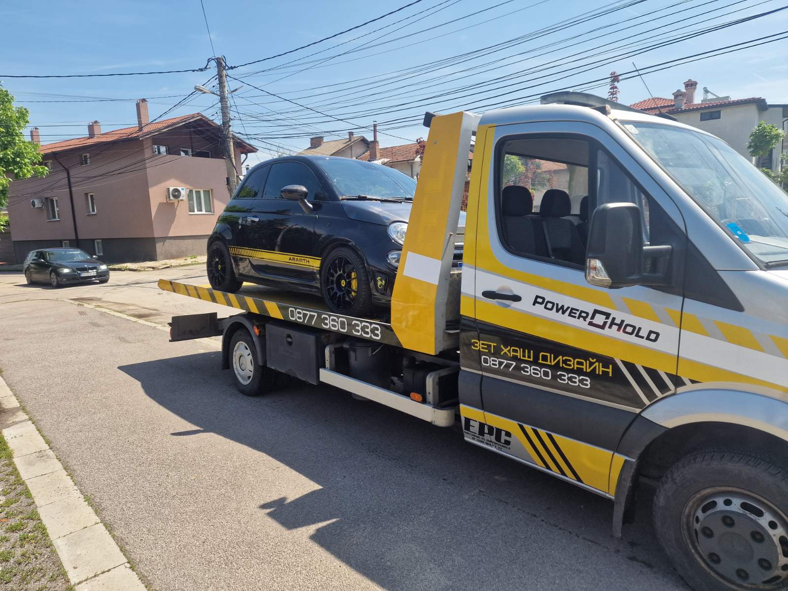 Репатрак EPC транспортира спортен Fiat Abarth